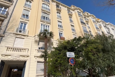 Commerce à vendre à NICE Promenade du Paillon - 7 pièces - 174 m² 