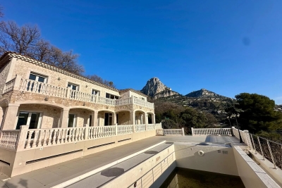 Maison à vendre pierre naturelle alpes maritimes 