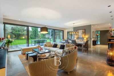 Maison à vendre villa quartier saint montant 