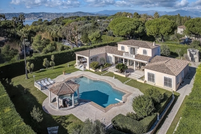 Maison à vendre piscine terrain antibes 