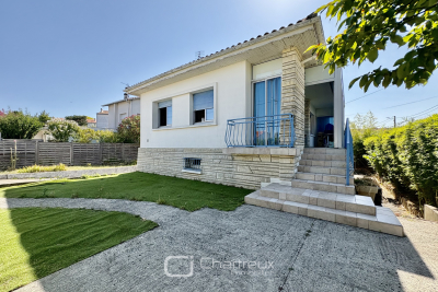 Maison à vendre à ROYAN  - 8 pièces - 215 m² 
