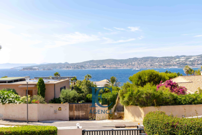 Maison à vendre à SANARY-SUR-MER  - 4 pièces - 113 m² 