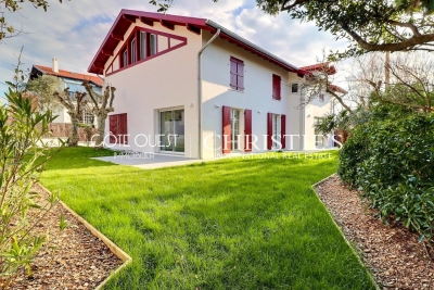 Maison à vendre à BIARRITZ  - 10 pièces - 234 m² 