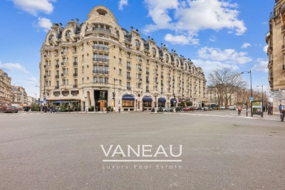 Apartment for sale in PARIS 6EME Notre Dame des Champs - 4 rooms - 104 m&sup2; 