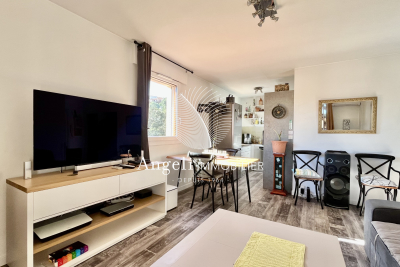 Apartment for sale in ST-AYGULF  - 2 rooms - 39 m² 