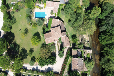 Maison à vendre à L'ISLE-SUR-LA-SORGUE Zone Rurale Nord - 10 pièces - 188 m² 