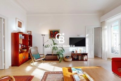 Apartment for sale in NICE Gare - 6 rooms - 148 m&sup2; 