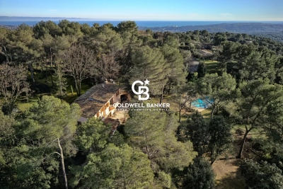 Maison à vendre villa avec jardin parc des sports 