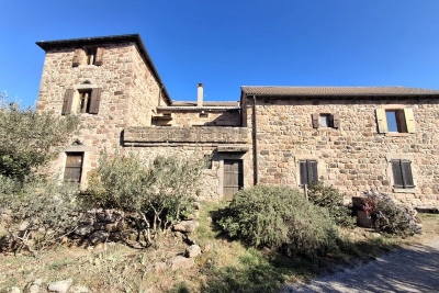 Maison &agrave; vendre &agrave; LES VANS  - 7 pi&egrave;ces - 230 m&sup2; 