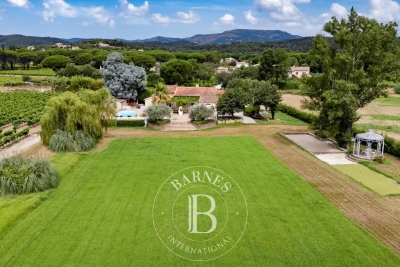Maison &agrave; vendre &agrave; COGOLIN  - 7 pi&egrave;ces - 210 m&sup2; 