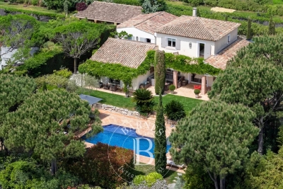 House for sale in GRIMAUD Grimaud - 6 rooms - 233 m&sup2; 