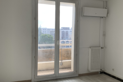 Commerce à louer à AIX-EN-PROVENCE Les Perussons-Le Moulin  - 23 m² 