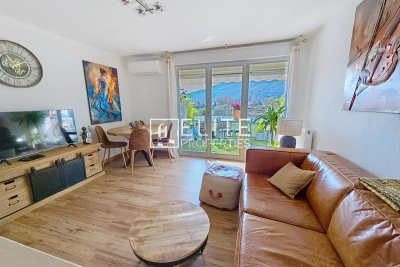 Appartement &agrave; vendre &agrave; LA ROQUETTE-SUR-SIAGNE  - 2 pi&egrave;ces - 42 m&sup2; 