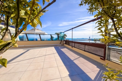 Apartment for sale in ST-LAURENT-DU-VAR  - 3 rooms - 119 m² 