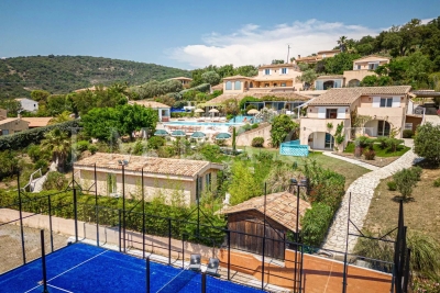 Villa à Grimaud &agrave; louer à partir de 14 000 € / semaine, Photo 2