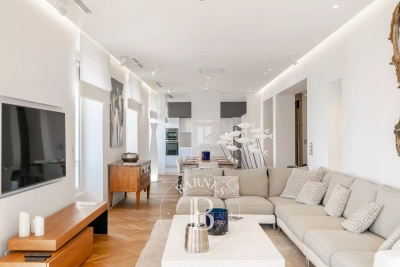 Appartement à Cannes &agrave; louer à partir de 11 500 € / semaine, Photo 2