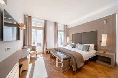 Appartement à Cannes &agrave; louer à partir de 11 500 € / semaine, Photo 7