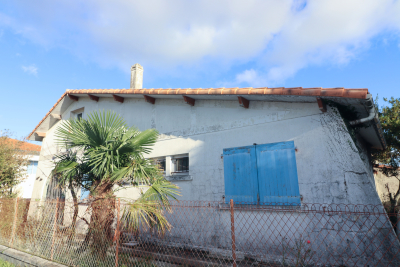 Maison à vendre à MESCHERS SUR GIRONDE Port-d'Envaux - 5 pièces - 82 m² 