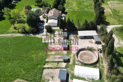 Maison &agrave; vendre maison avec terrain chevaux 