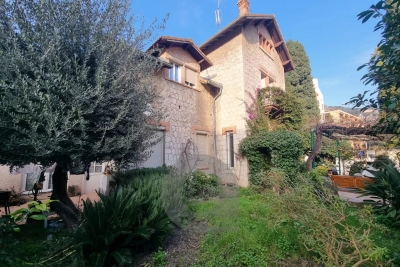 Maison à vendre à MENTON  - 5 pièces - 150 m² 
