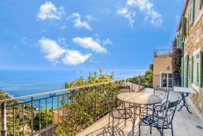 Maison &agrave; vendre &agrave; ROQUEBRUNE-CAP-MARTIN Cap Martin - 5 pi&egrave;ces - 212 m&sup2; 