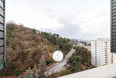 Appartement à vendre à NICE Sasserno - 4 pièces - 67 m² 