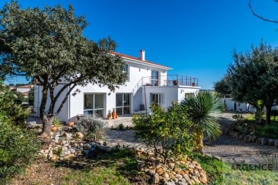 Maison à vendre à ST-GELY-DU-FESC  - 6 pièces - 240 m² 