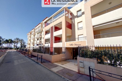 Apartment for sale in ST-RAPHAËL  - 3 rooms - 74 m² 