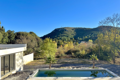 Maison à vendre à ANDUZE Est - 9 pièces - 243 m² 