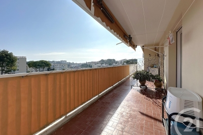 Appartement à vendre à ANTIBES  - 5 pièces - 116 m² 