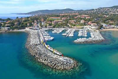 Maison à vendre à ST-AYGULF  - 5 pièces - 262 m² 