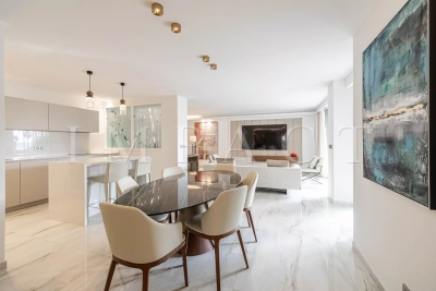 Apartment for sale in CANNES  - 3 rooms - 127 m² 