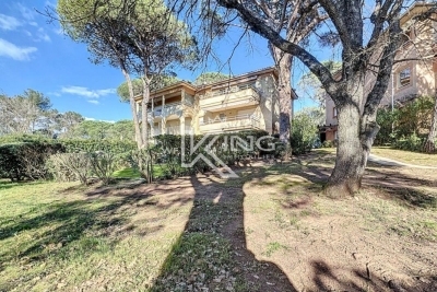 Appartement à vendre à ST-RAPHAËL  - 1 pièces - 27 m² 