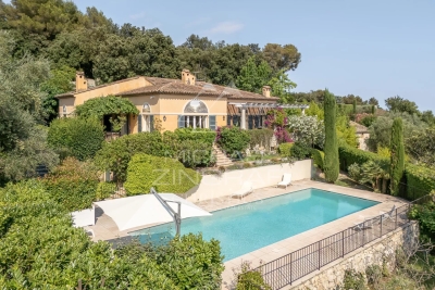 Maison à vendre à LA COLLE-SUR-LOUP  - 11 pièces - 397 m² 