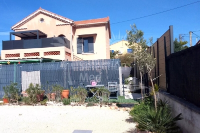 House for sale in SIX-FOURS-LES-PLAGES  - 3 rooms - 61 m² 