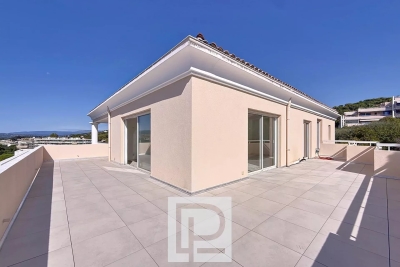 Apartment for sale in LE CANNET  - 4 rooms - 131 m² 