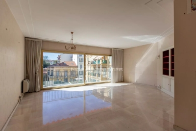 Apartment for sale in NICE Cimiez - 3 rooms - 103 m&sup2; 