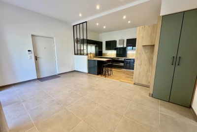 Appartement à vendre à GOLFE JUAN Tenao Inferieur - 3 pièces - 80 m² 