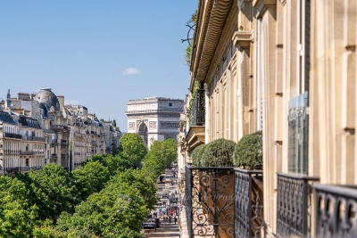 Appartement à vendre à PARIS 8EME  - 10 pièces - 390 m² 