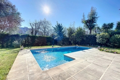 Apartment for sale in MANDELIEU-LA-NAPOULE  - 3 rooms - 90 m² 