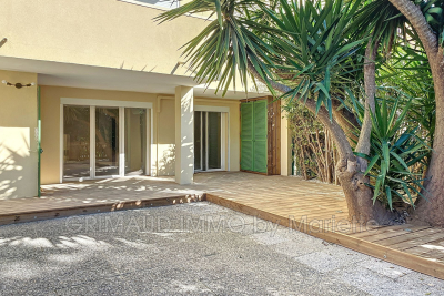 Appartement &agrave; vendre &agrave; CAVALAIRE-SUR-MER  - 2 pi&egrave;ces - 47 m&sup2; 