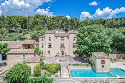 House for sale in PERTUIS  - 33 rooms - 1250 m² 