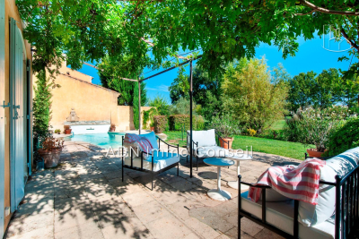 Maison &agrave; vendre sur terrain de golf aix en provence 
