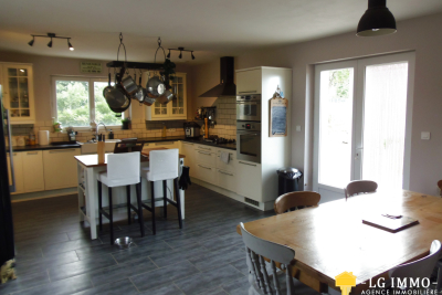 Maison à vendre à ST FORT SUR GIRONDE Sud - 5 pièces - 118 m² 