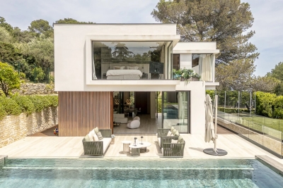 Maison à louer à VALLAURIS  - 7 pièces - 265 m² 