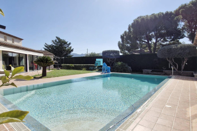 Maison à vendre centre ville muy