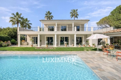 Maison &agrave; vendre &agrave; MOUGINS  - 8 pi&egrave;ces - 300 m&sup2; 