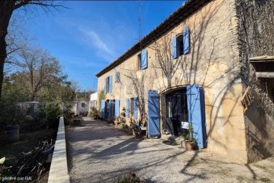House for sale in CAVAILLON  - 6 rooms - 212 m² 