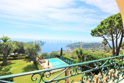 House for sale in VILLEFRANCHE-SUR-MER  - 7 rooms - 400 m&sup2; 