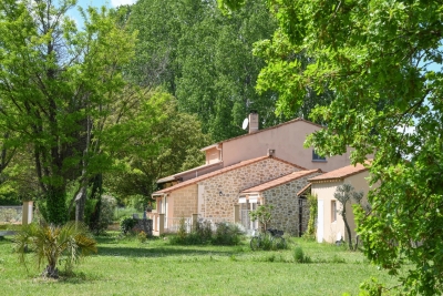 Maison à vendre à UZÈS  - 12 pièces - 242 m² 